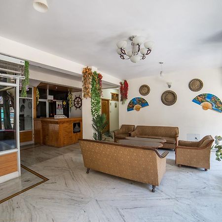 Hotel Satkar Residency - Riverside Old Manali Esterno foto
