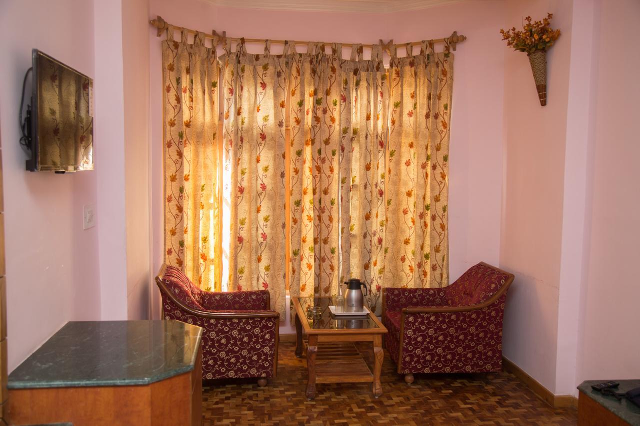 Hotel Satkar Residency - Riverside Old Manali Esterno foto