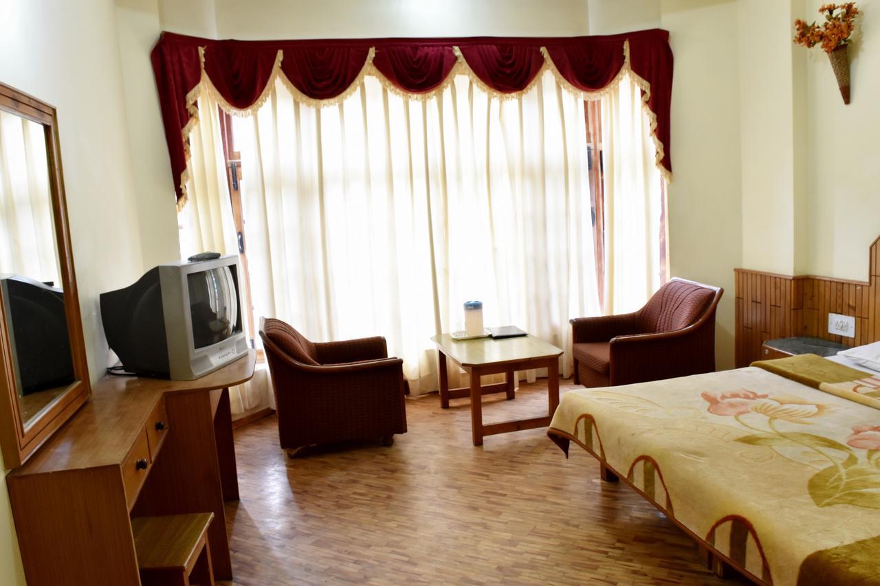 Hotel Satkar Residency - Riverside Old Manali Esterno foto