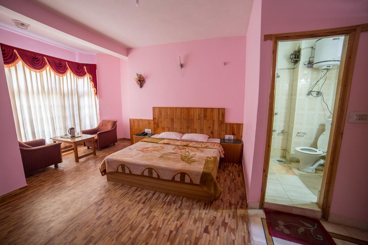 Hotel Satkar Residency - Riverside Old Manali Esterno foto